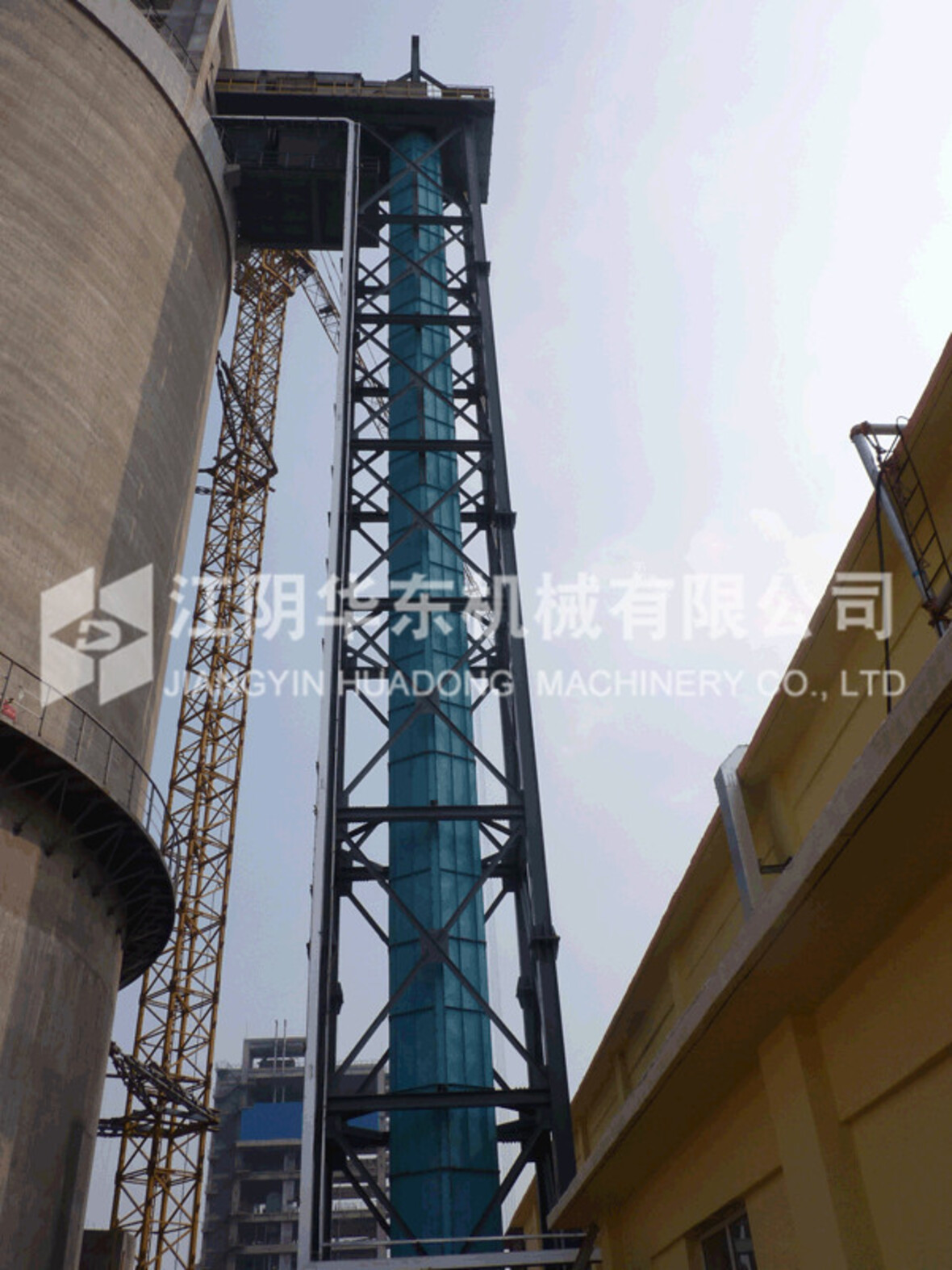 大傾角帶式輸送機